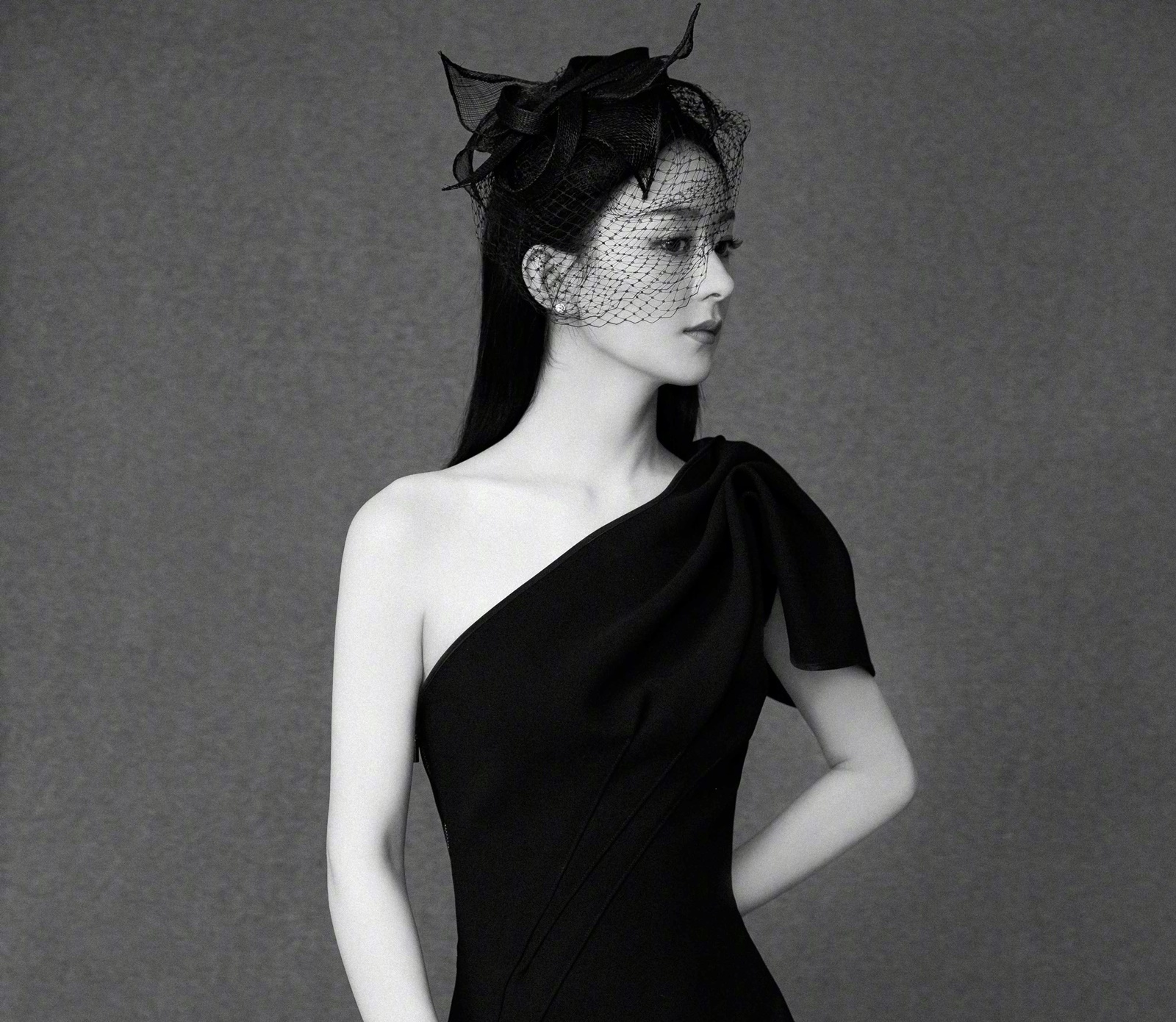 Trieu Le Dinh sinh con anh 6