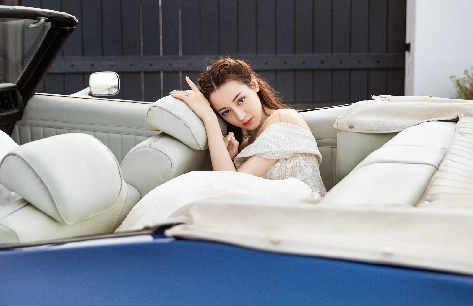 Dich Le Nhiet Ba mac vay cuoi anh 6