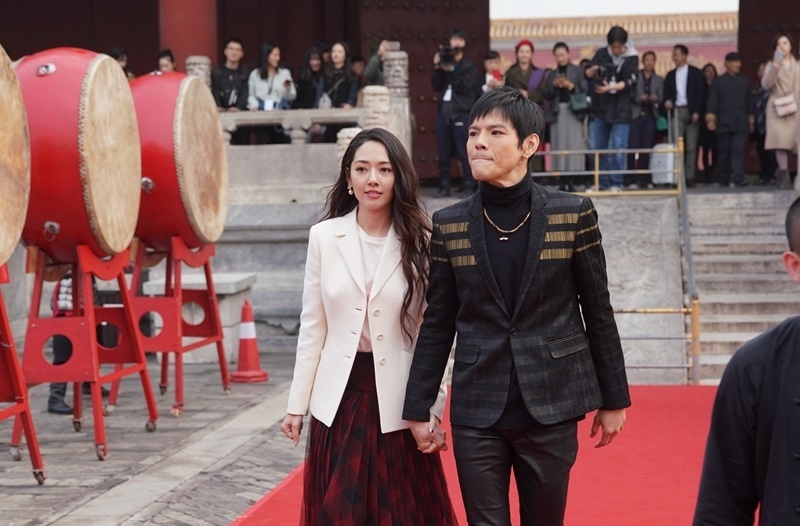 vo chong ong trum Huong Hoa Cuong anh 5