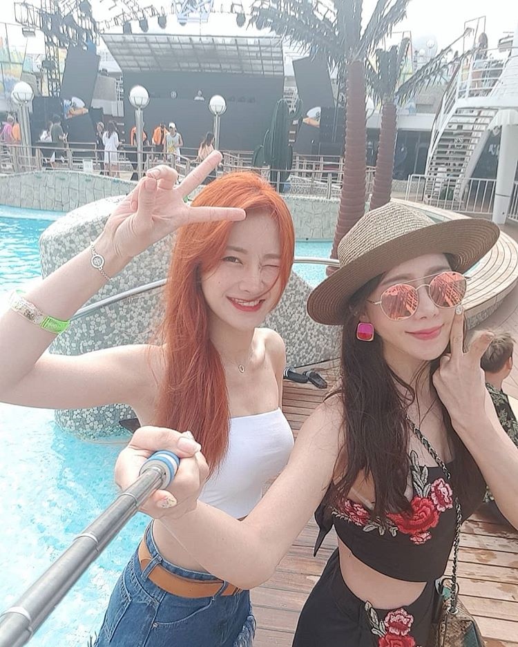 Ha Na Kyung hanh hung ban trai anh 8