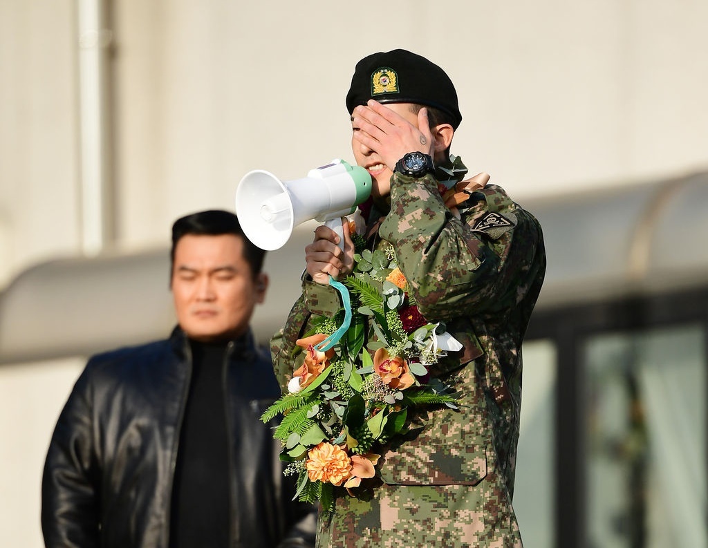 G-Dragon xuat ngu anh 9