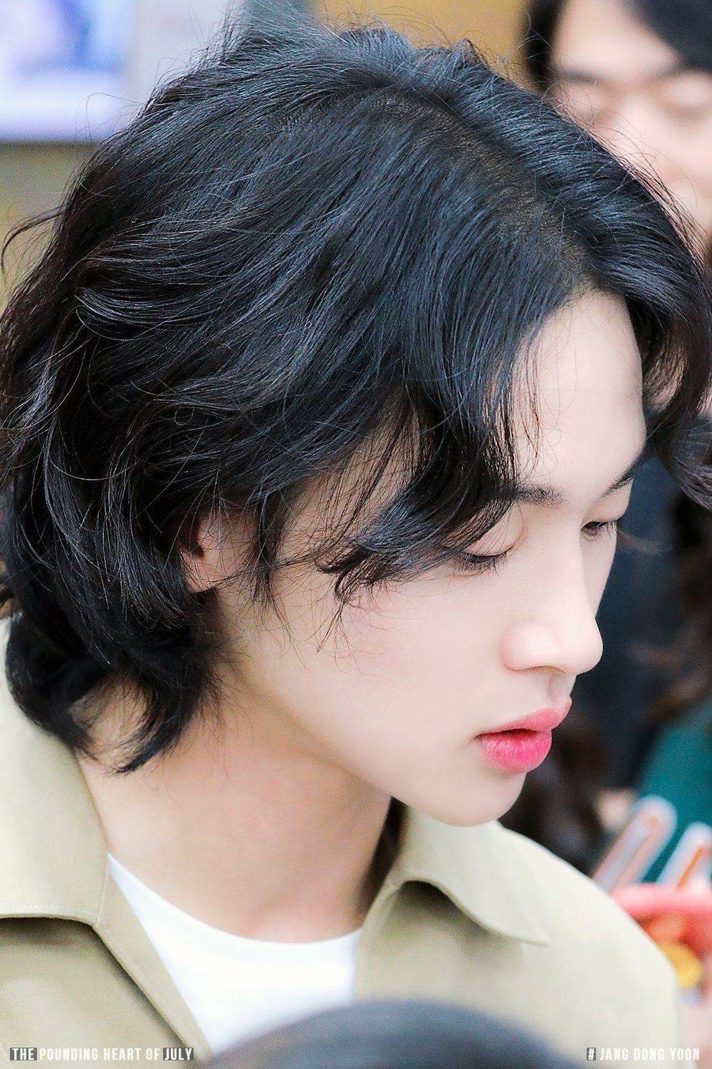 Jang Dong Yoon gia gai anh 1