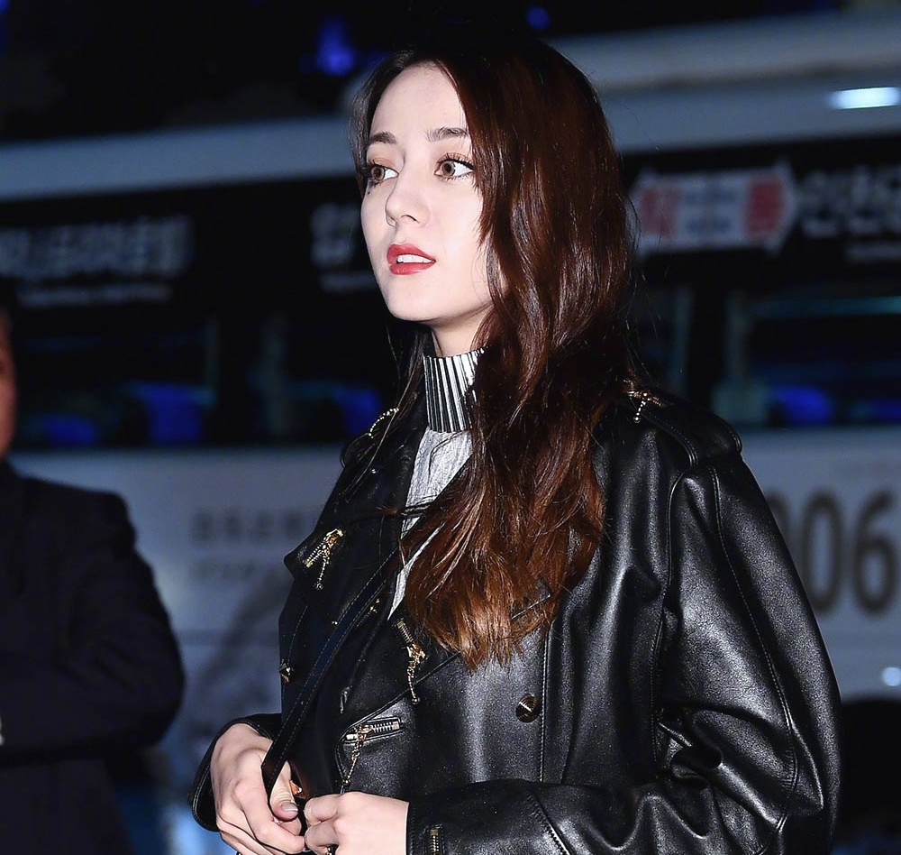 Dich Le Nhiet Ba anh 1