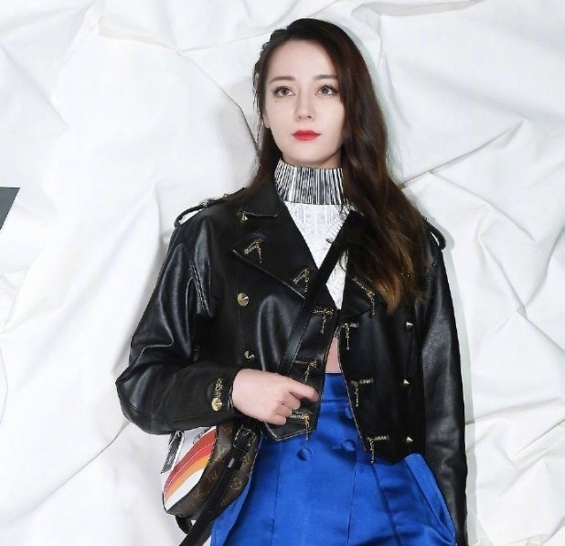 Dich Le Nhiet Ba anh 4