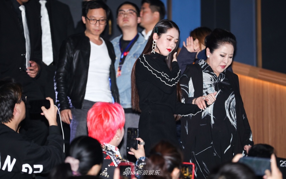 Huong Ta bi danh anh 4