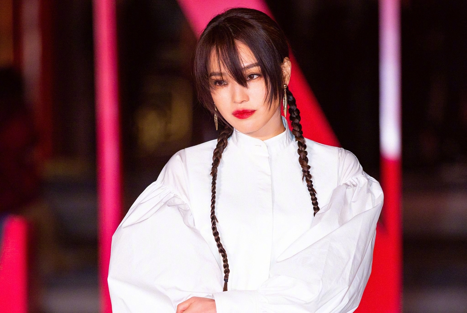 Thu Ky tre trung o tuoi 43 hinh anh