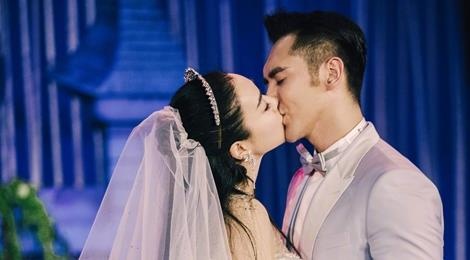 Chung Le De ky niem 3 nam cuoi chong kem 12 tuoi hinh anh