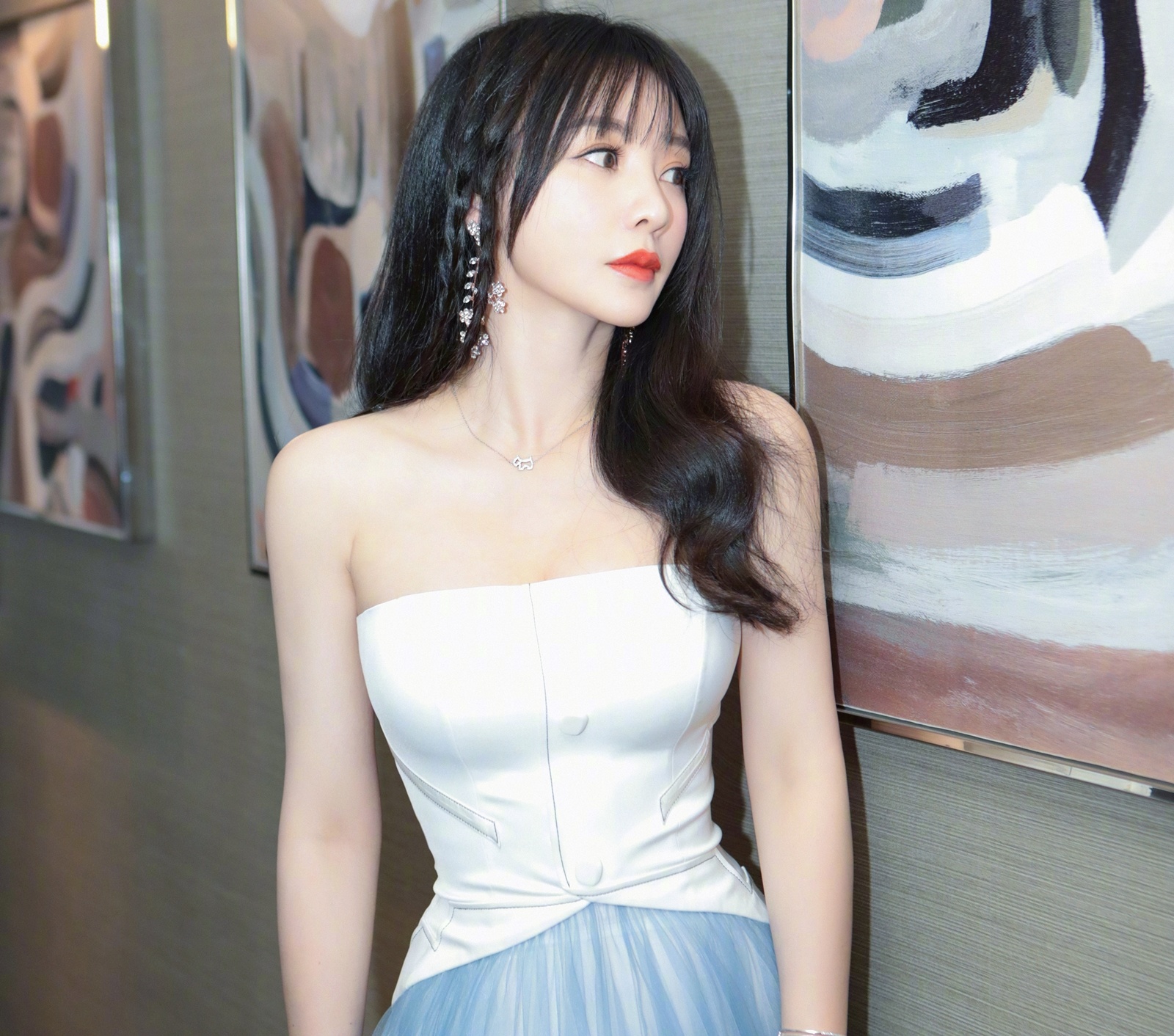 Lieu Nham goi cam anh 1