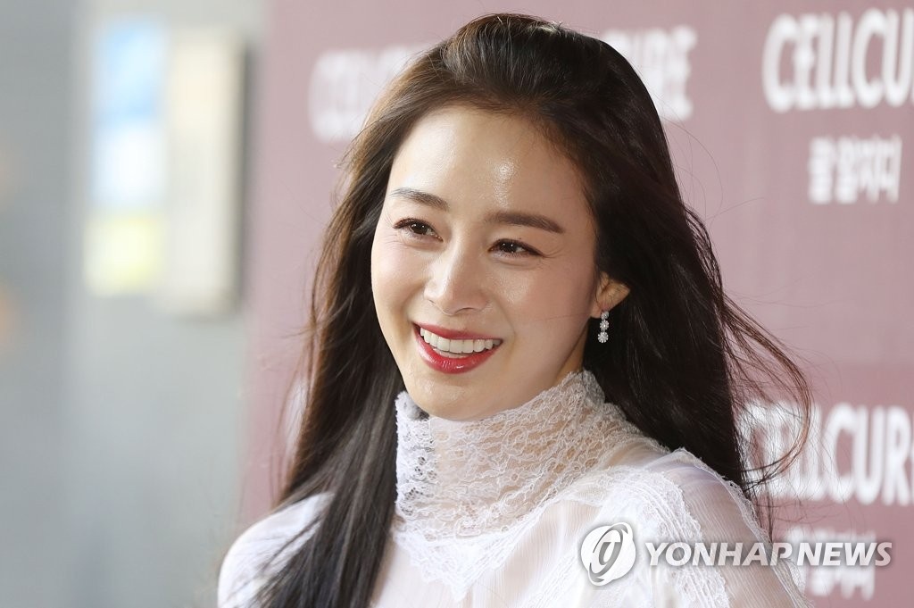 Kim Tae Hee tai xuat anh 11