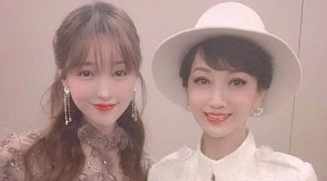 Trieu Nha Chi tre trung ben sao nu kem 29 tuoi hinh anh