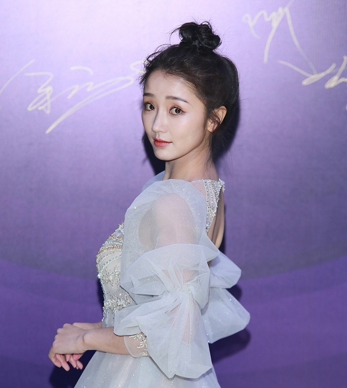 Cuc Tinh Y My nu 4000 nam co mot anh 6