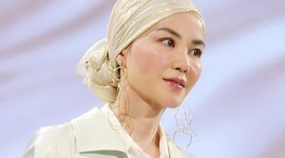 Sac voc tre trung cua Vuong Phi o tuoi 50 hinh anh