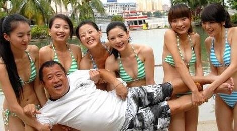 Goc toi lang giai tri Hong Kong: Bat coc, cuong hiep, xam hai tinh duc hinh anh