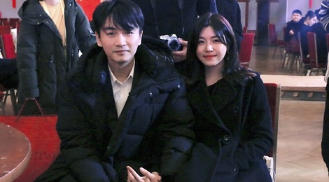 Tran Hieu tinh cam ben vo sau tin don van nho Trieu Le Dinh hinh anh