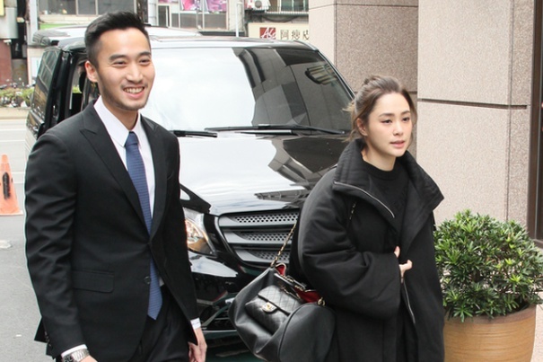 Chong Chung Han Dong dinh scandal lam gia bang cap hinh anh