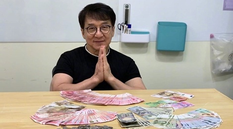 Thanh Long treo thuong cho nguoi tim ra thuoc tri virus corona hinh anh