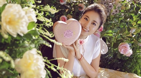 Sao Hoa ngu don Le Tinh nhan o nha giua dich benh hinh anh