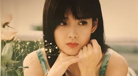 Chau Hue Man khoe anh thoi son sac hinh anh