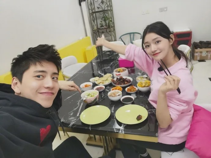 Lam Duan hen ho vuong dai luc anh 1