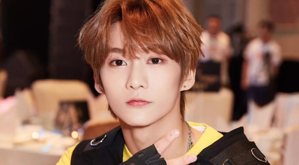 Nam ca si Trung Quoc lua ban khau trang bi phat 3 nam tu hinh anh