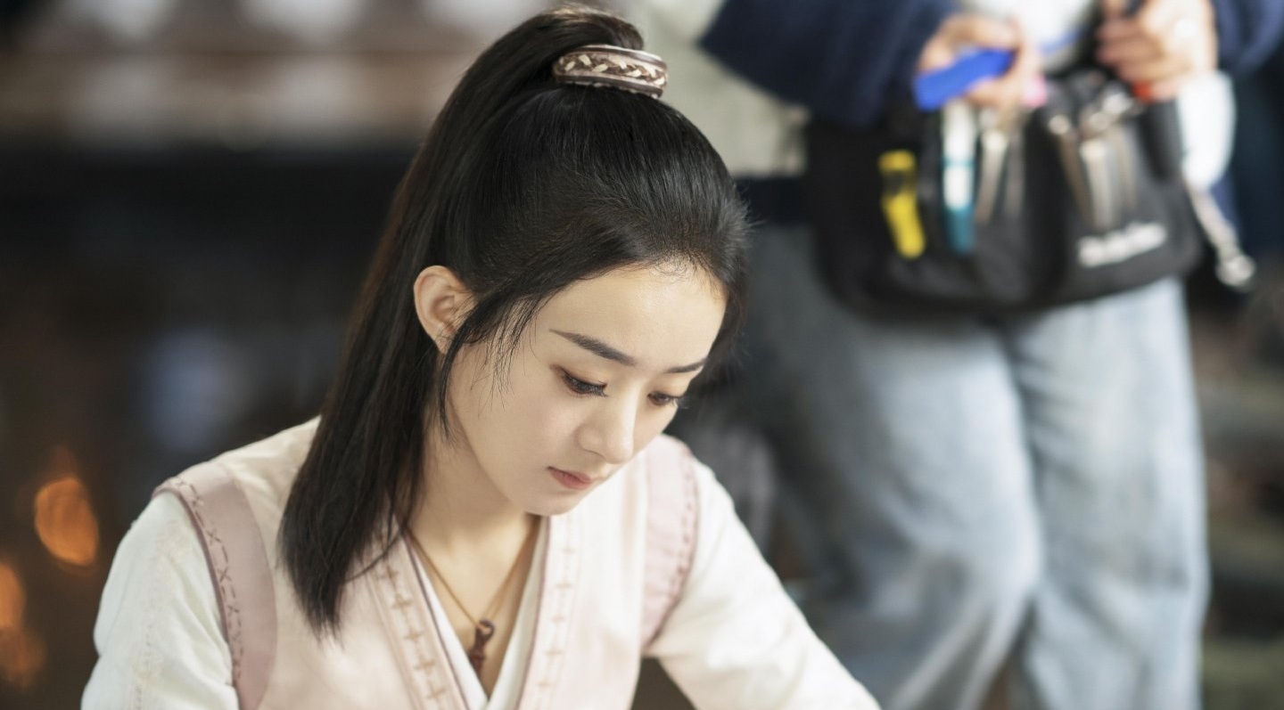 Trieu Le Dinh duoc khen tre ben dan em kem 10 tuoi Vuong Nhat Bac hinh anh