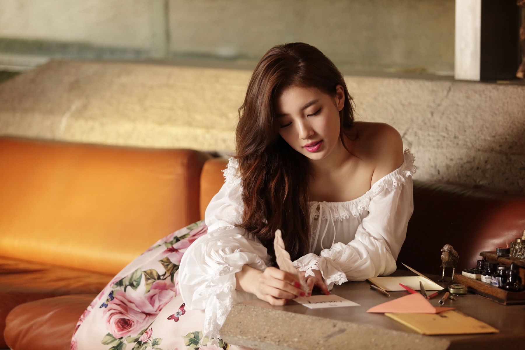 Suzy binh hoa di dong anh 5