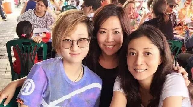 Con gai Thanh Long muon tien song qua ngay, khong mua noi khau trang hinh anh