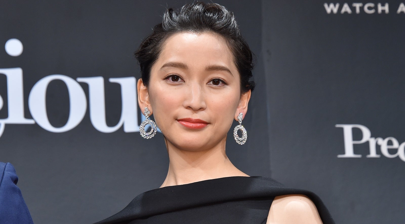 My nhan Nhat Ban bi chong phan boi, me ruot kien doi 11 trieu USD hinh anh