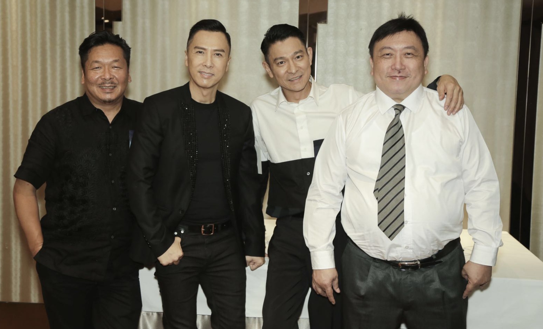 dan dien vien Y Thien Do Long ky anh 14