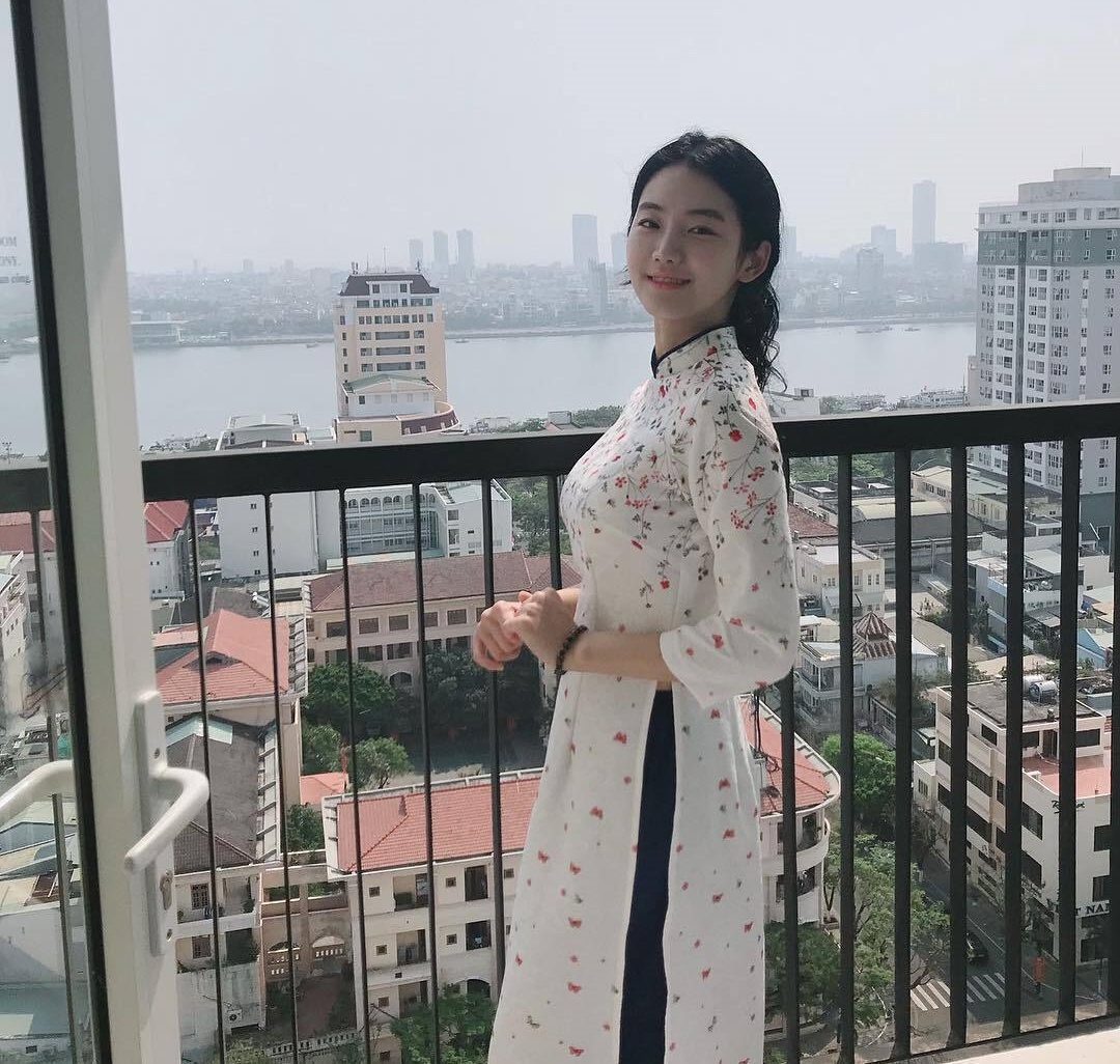 nu chinh Extracurricular anh 14