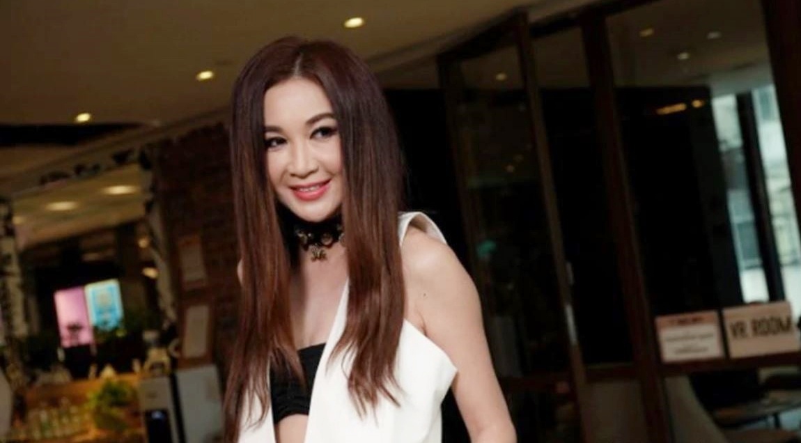 On Bich Ha tung yeu dong tinh hinh anh