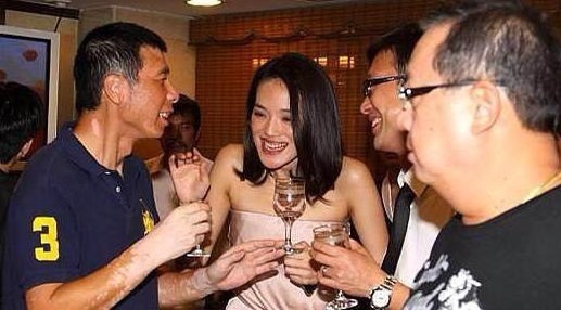 Anh qua khu khien Thu Ky bi ban tan hinh anh