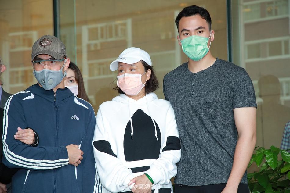 Ha Hong San qua doi anh 3