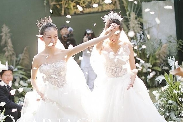 Le cuoi dong tinh cua nghe si mua hang dau Trung Quoc hinh anh