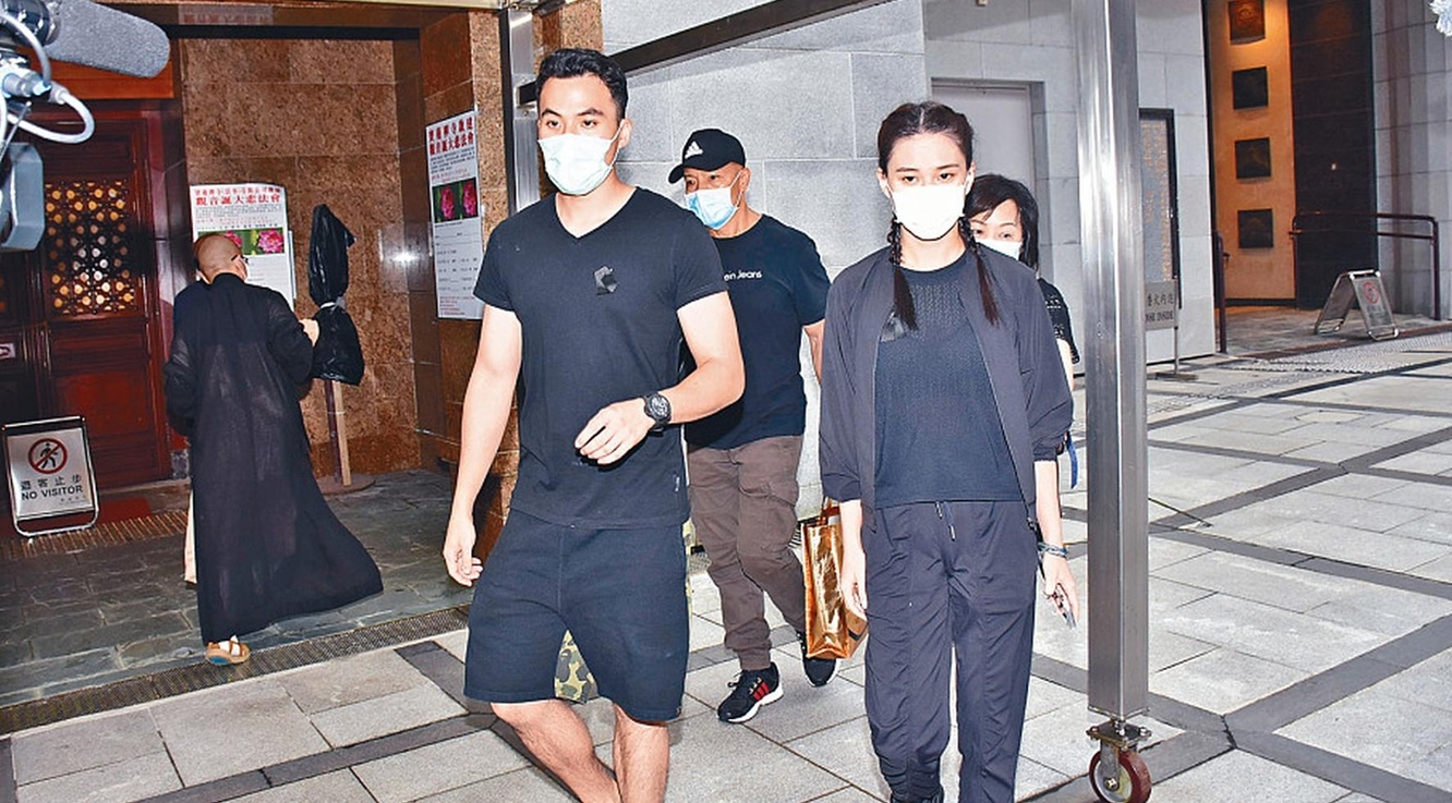 Ha Hong San qua doi anh 3