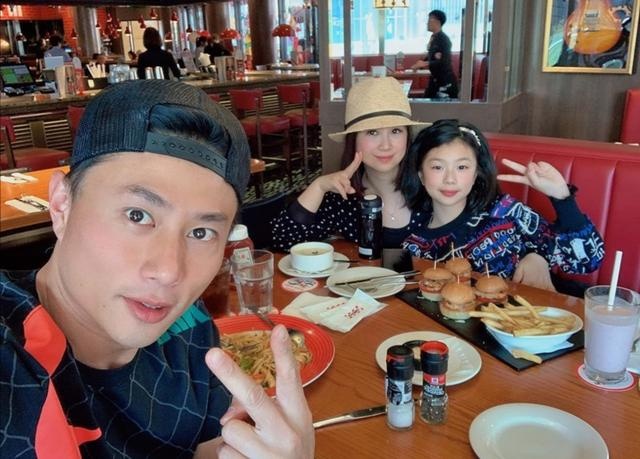 nam ca si Dai Loan ngoai tinh anh 3