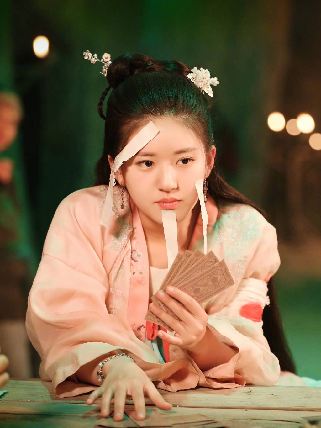 Trieu Lo Tu Tran thien thien nhu loi don anh 4