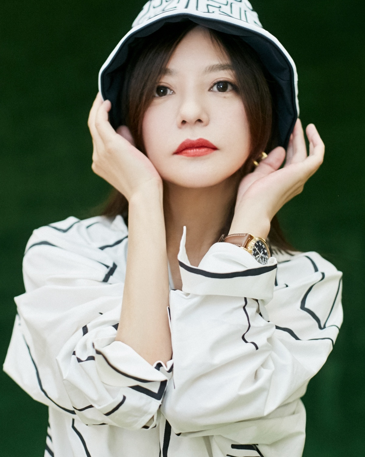 Trieu Vy tre trung anh 7