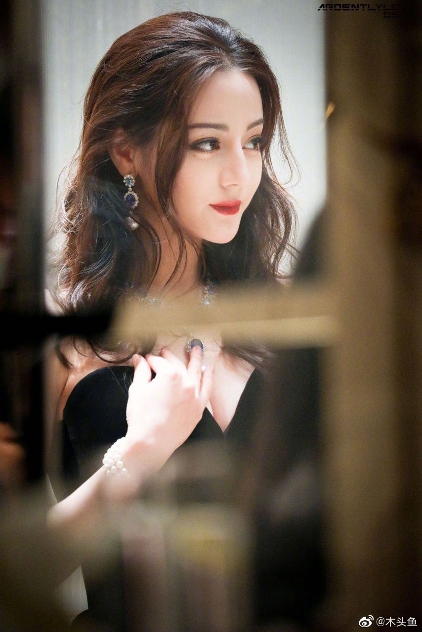 Dich Le Nhiet Ba goi cam anh 11