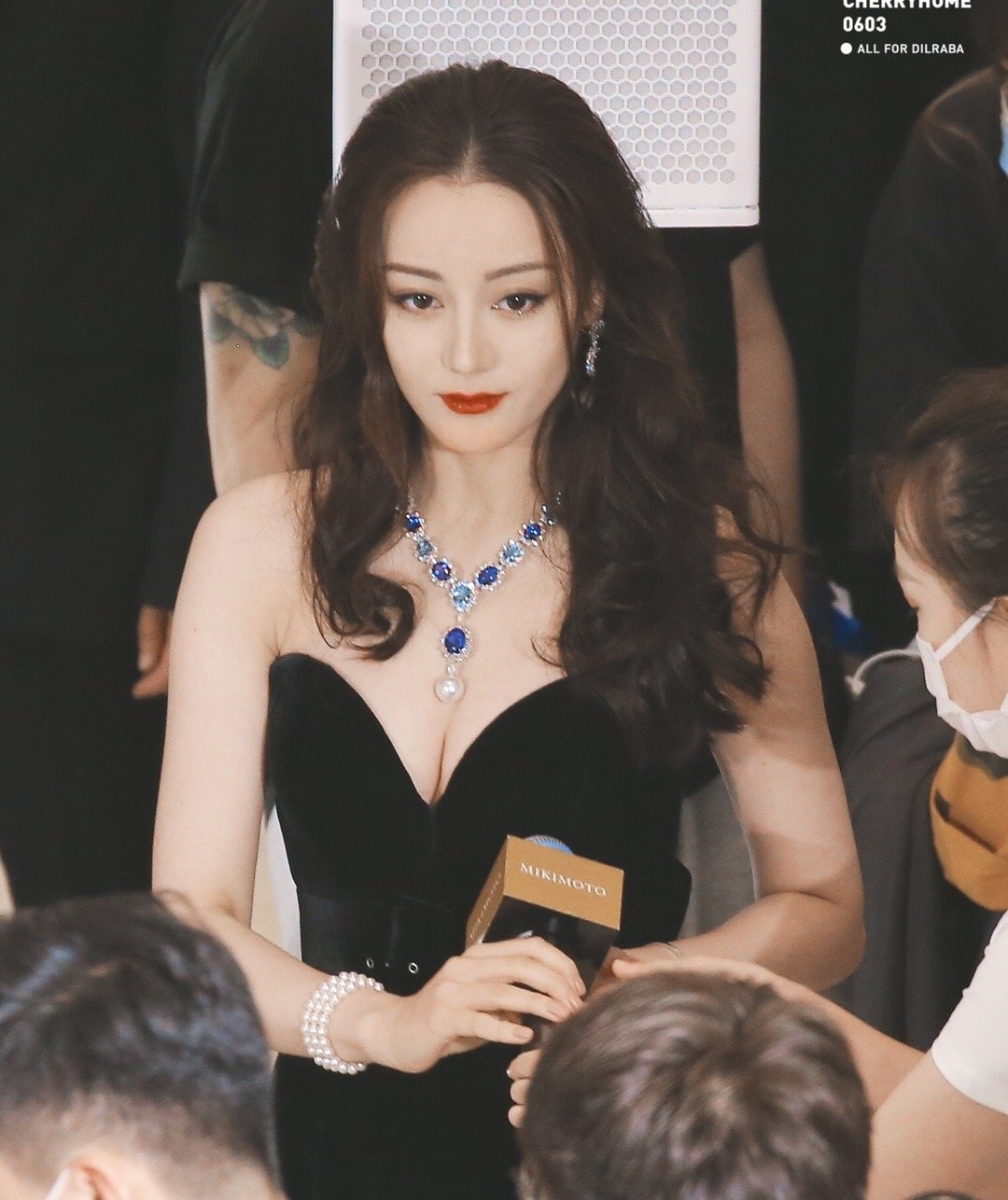 Dich Le Nhiet Ba goi cam anh 4