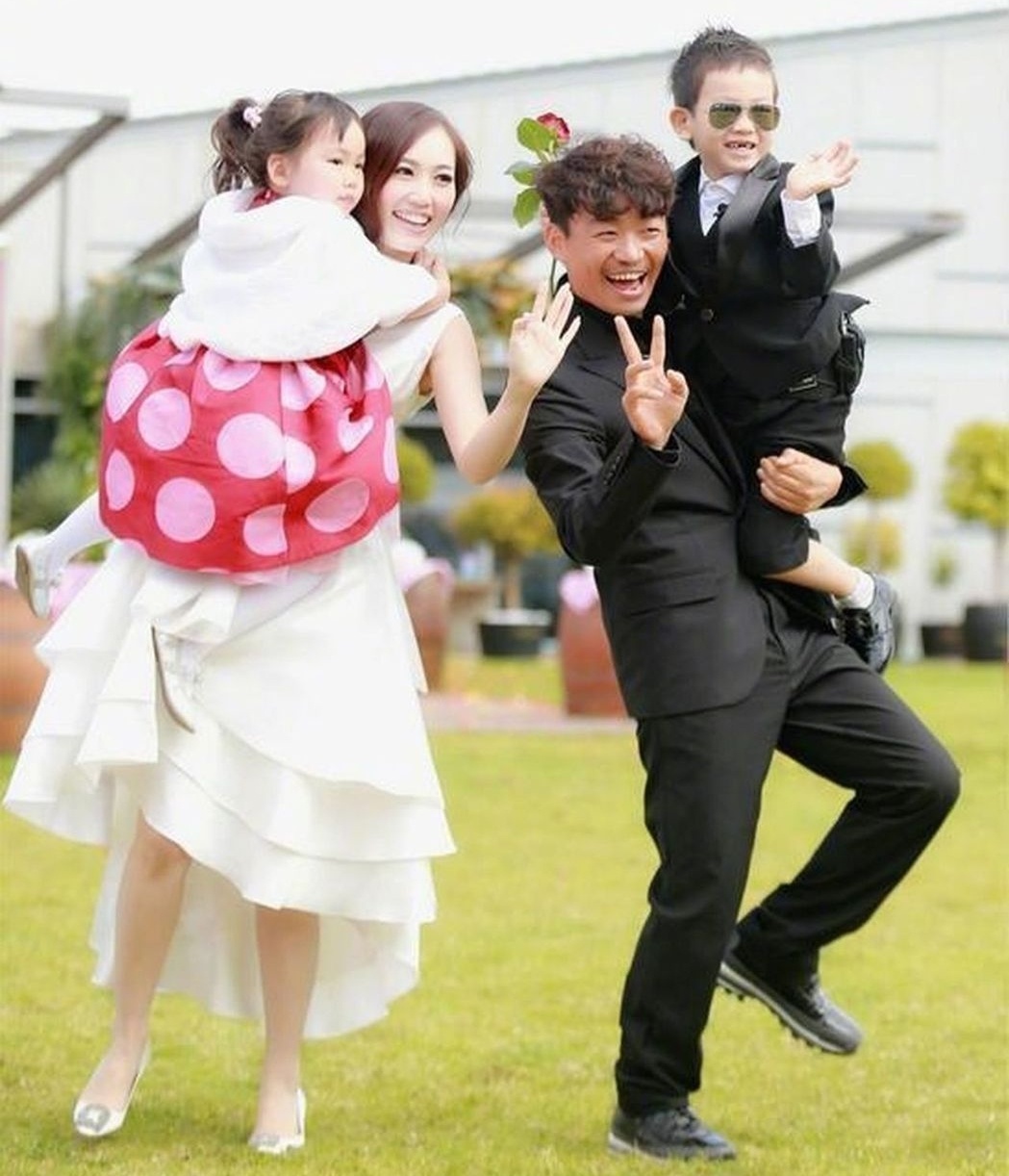 Vuong Bao Cuong bi vo phan boi anh 1