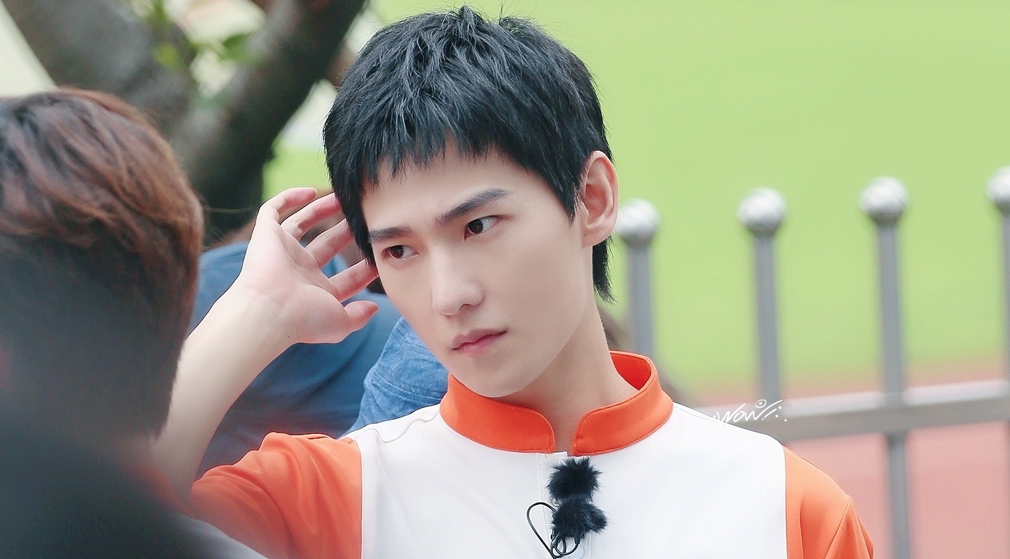 Hang tram nguoi chen lan xem Duong Duong tham gia show sau 5 nam hinh anh