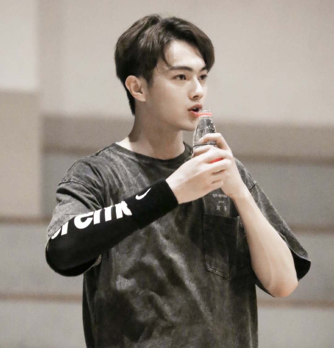 Hứa Khải giả gái ảnh 18 Hua Khai gia gai anh 18