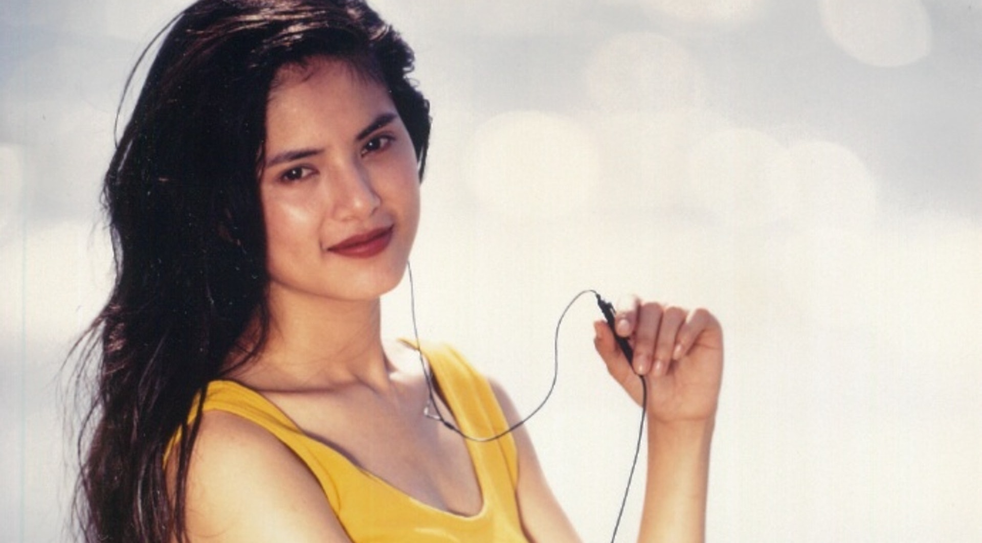 'Tieu Long Nu' Ly Nhuoc Dong dang anh nam 17 tuoi hinh anh