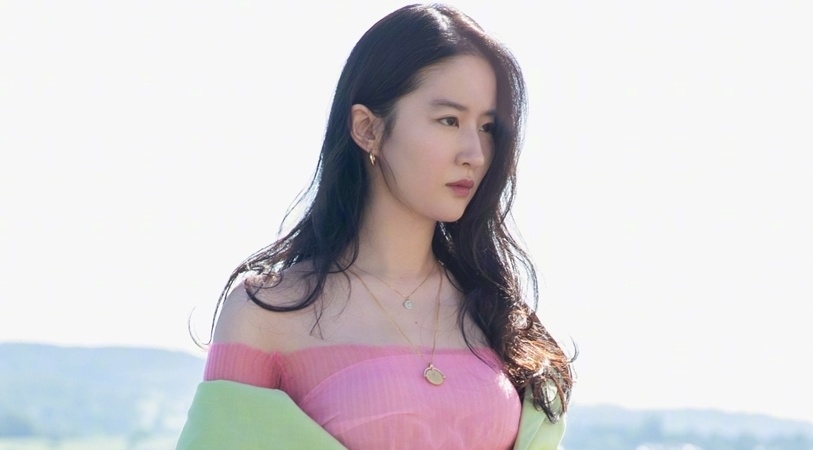 'Than tien ty ty' Luu Diec Phi tuoi 33 van gay xao xuyen hinh anh