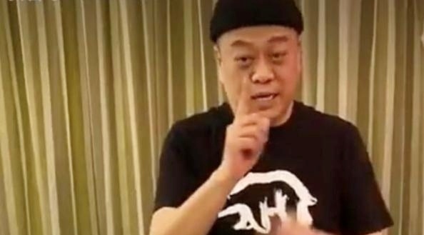 Au Duong Chan Hoa tieu tuy sau khi giam can qua muc hinh anh