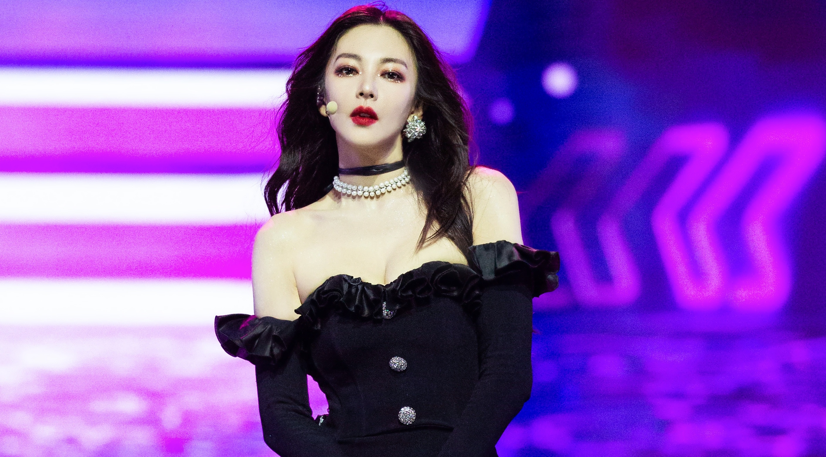 Truong Vu Ky duoc khen ngoi ve sac voc hinh anh