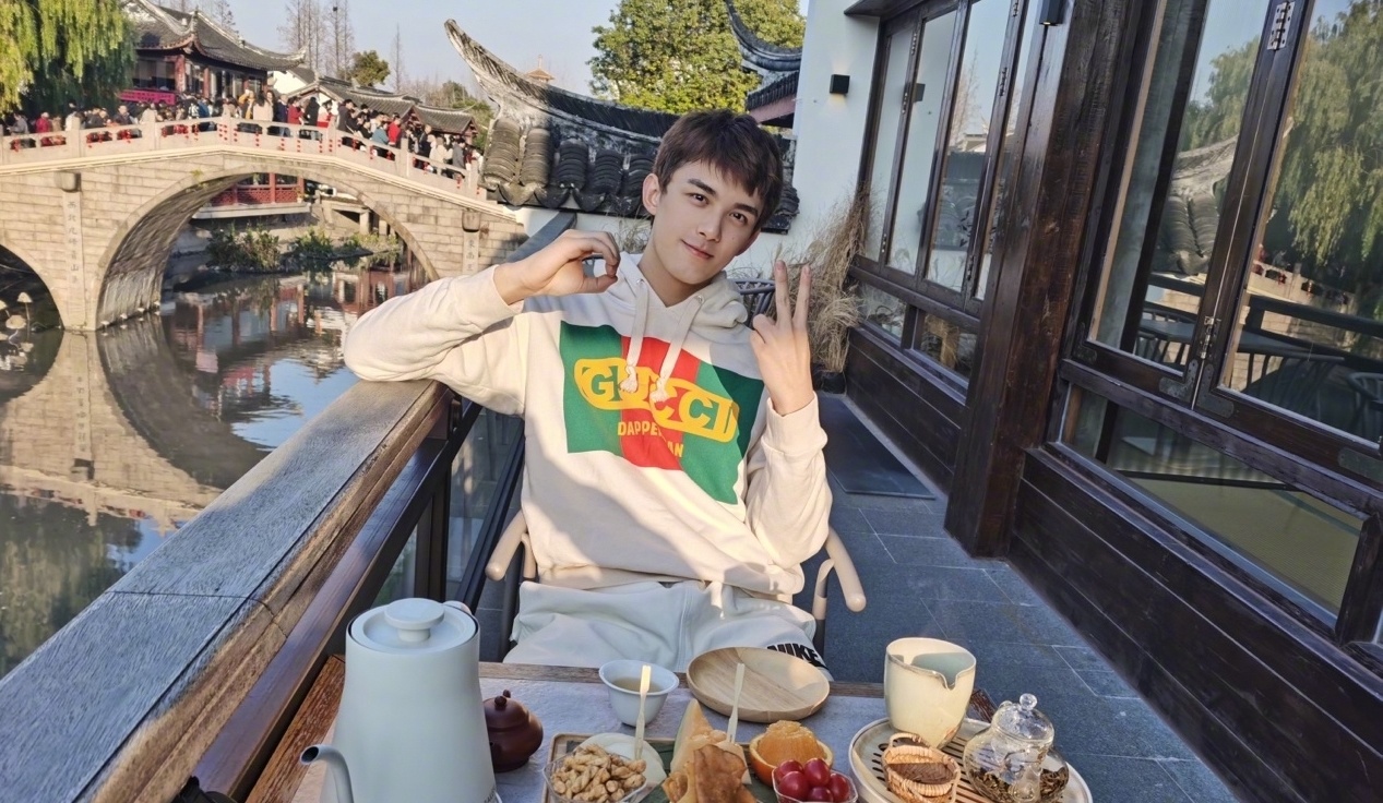 Ngô Lỗi vượt qua hỏa tuyến ảnh 2 Ngo Loi vuot qua hoa tuyen anh 2