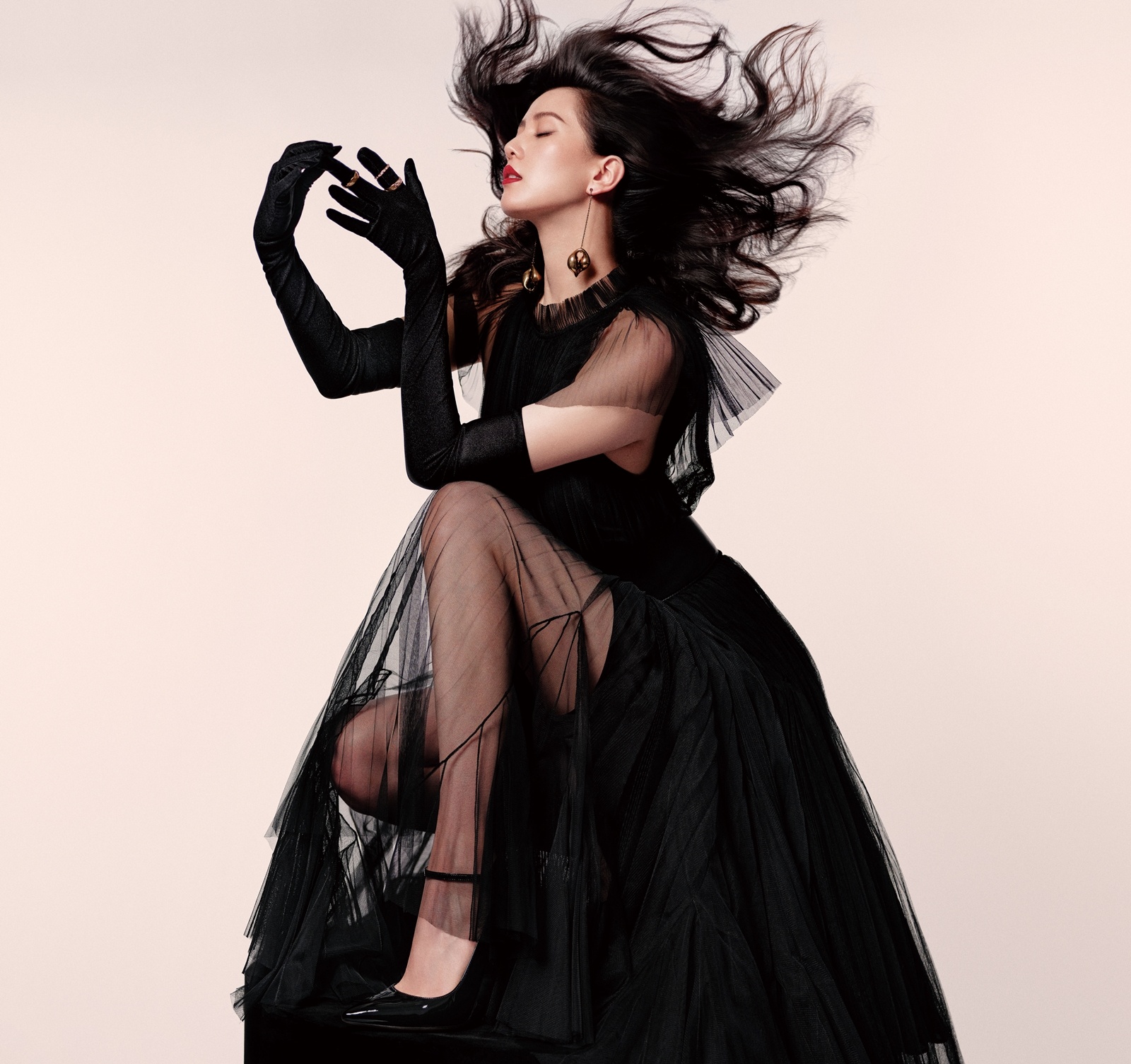 Luu Thi Thi bo bo kinh tam anh 3