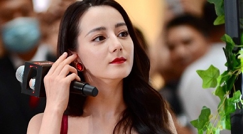 Dich Le Nhiet Ba lo da lao hoa hinh anh